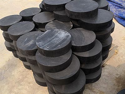 安溪县板式橡胶支座由若干层橡胶片与薄钢板经加压硫化